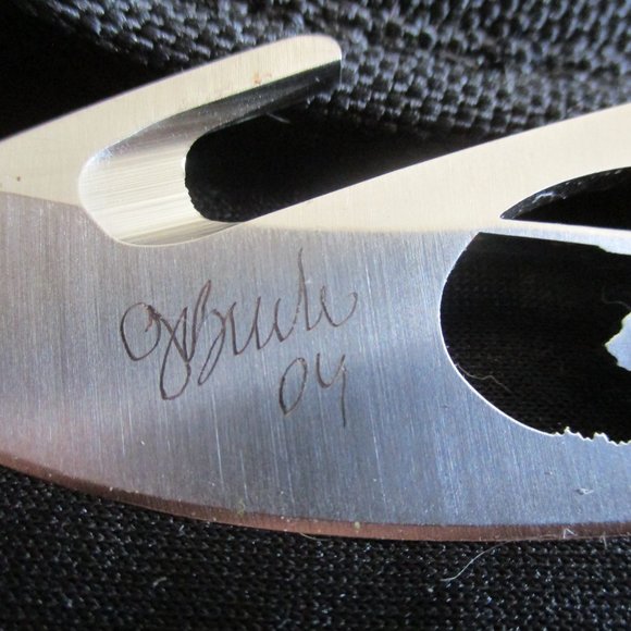 Signed 2004 Custom Buck Hunting Gut Hook Knife w/Sheath by J Buck & Chuck Buck - Picture 3 of 7